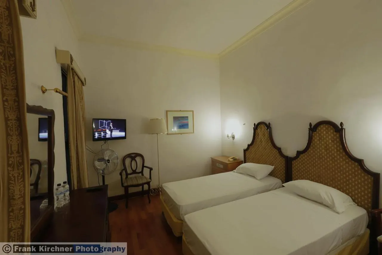 Hotel Castille Valletta 3*,  Malta