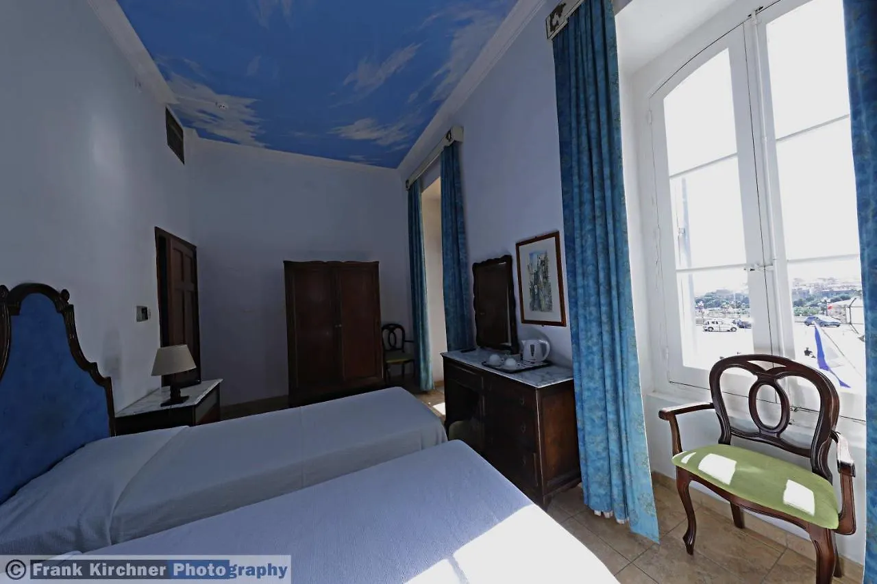 Hotel Castille Valletta